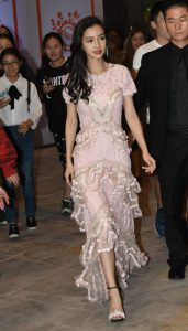 Angelababy婚后（已离异）的玉足感觉更美了