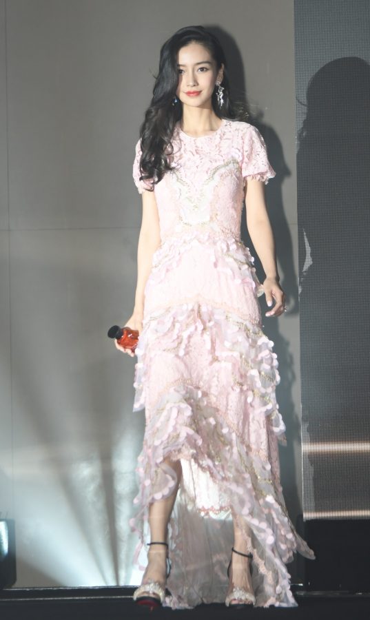 Angelababy婚后（已离异）的玉足感觉更美了(12/26)