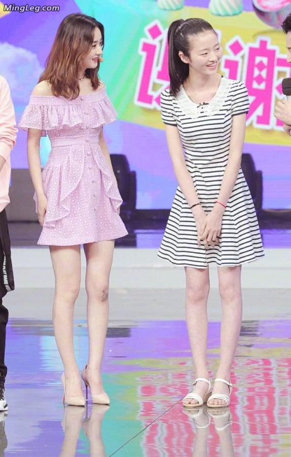 赵丽颖粉色少女系录快本膝盖是怎么了(2/2)