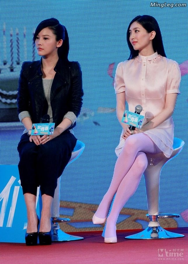 江疏影极少穿丝袜这回找着了丫丫也不错(10/15)