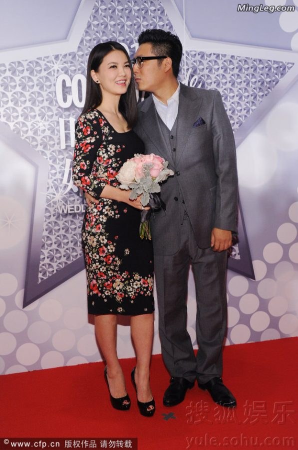 Li Xiang shows off her plump legs in high heels and envy her husband(2/5)