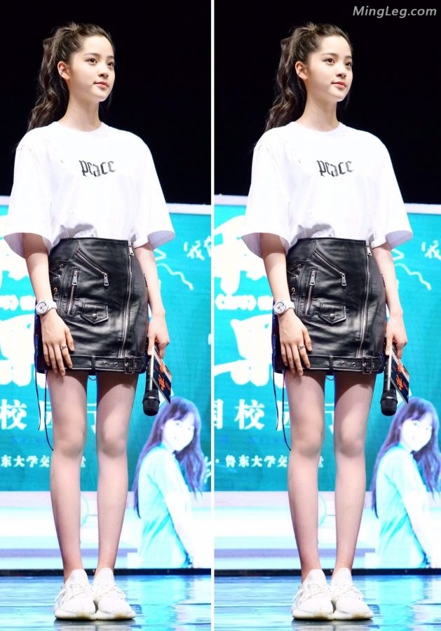 来感受一下00后欧阳娜娜的美腿(5/7)