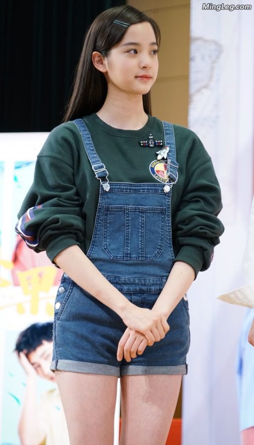 欧阳娜娜的腿青春自然无修饰(9/9)