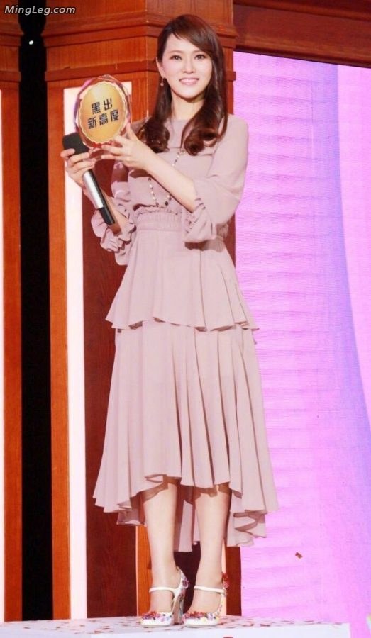 熟女伊能静和少女沈梦辰你更喜欢哪个(4/4)