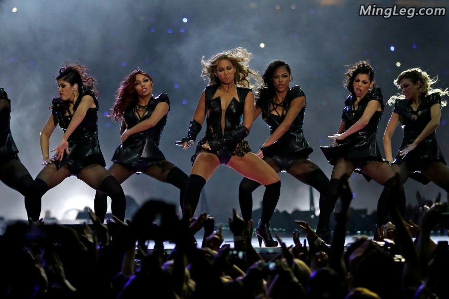 Beyonce Knowles超级碗半场秀网袜肥腿(8/10)