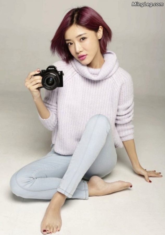 Deng Jiajia's sexy feet show(1/1)