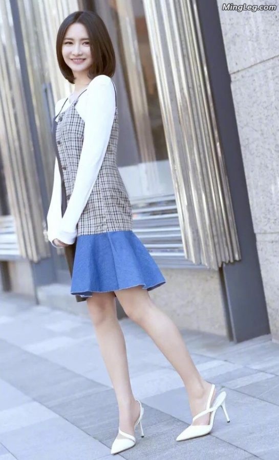 lol解说miss大小姐高跟鞋玉腿(1/1)