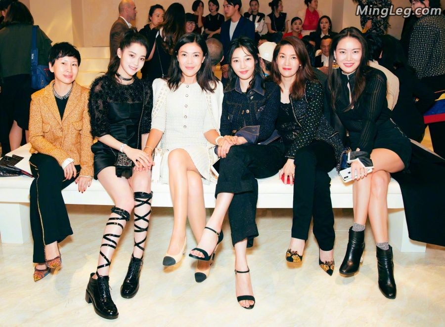Ouyang Nana, Su Mang, Bai Baihe and Liu Shishi, young and old, gathered together to show off their legs(4/5)