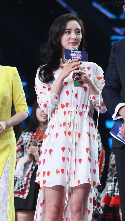杨幂跨年玉足高跟算收集比较全了(32/32)