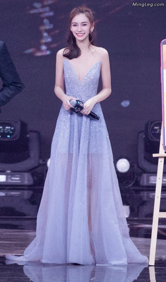 女神Angelababy玉乳美足小明不行了我们上(14/20)