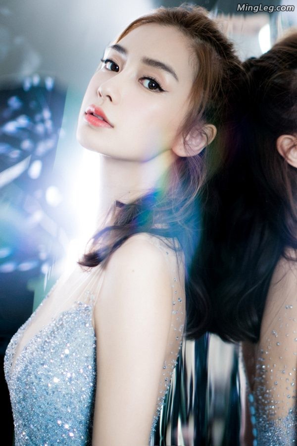 女神Angelababy玉乳美足小明不行了我们上(8/20)