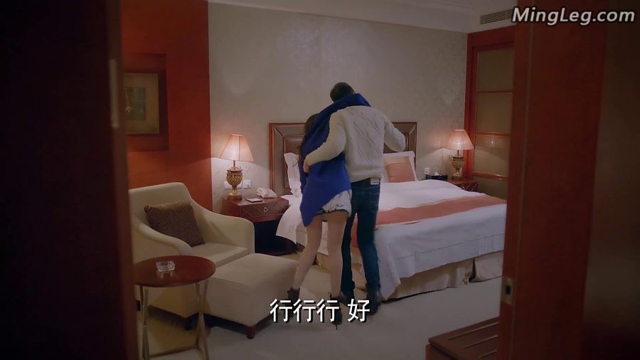 《克拉恋人》迪丽热巴酒后的肉丝袜腿(3/16)