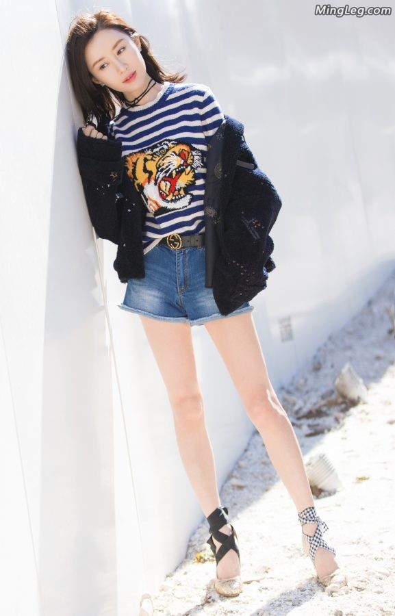 Shu Chang Street Photos of High Heels and Long Legs(1/2)