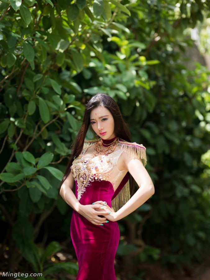 王李丹妮火爆身材单张图片(7/7)
