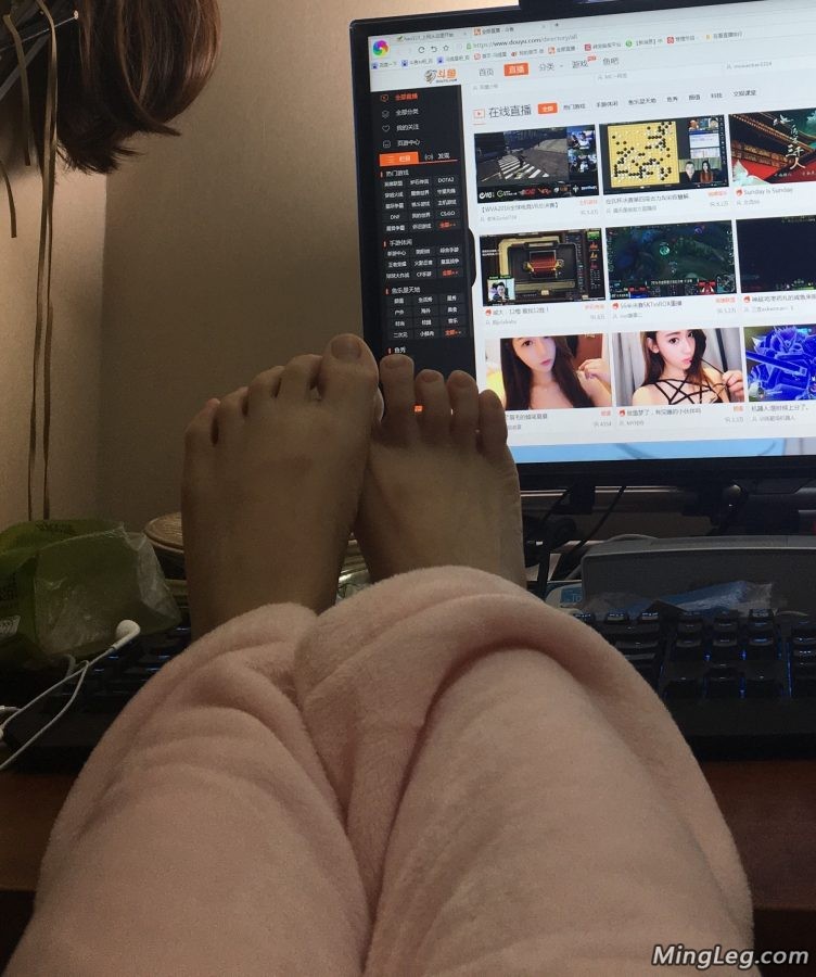 足控福利来了冯提莫的脚底(5/6)