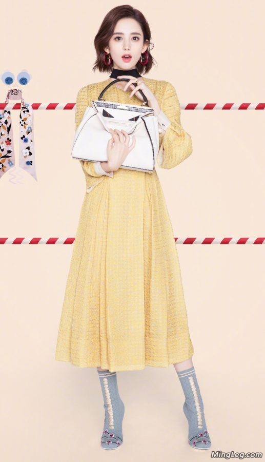 五彩古力娜扎高跟靴子美腿(4/12)