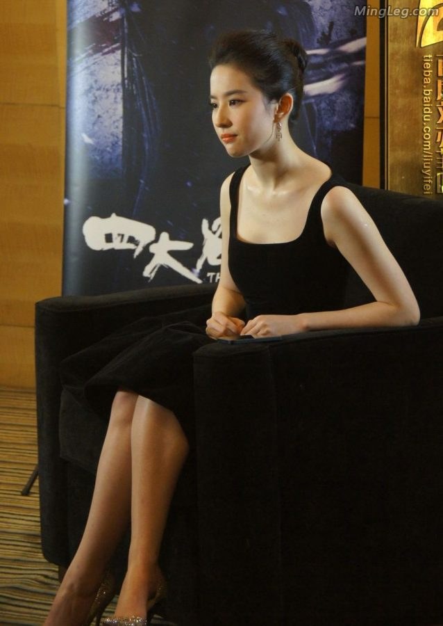 刘亦菲姐姐两条美腿白嫩如莲藕(19/28)