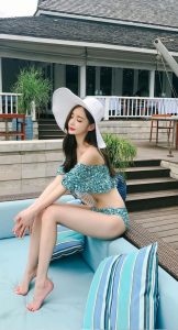 韩国美女孙允珠高跟美腿写真五