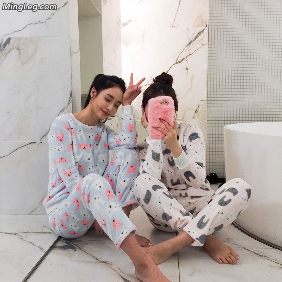 韩国美女孙允珠高跟美腿写真一(5/50)