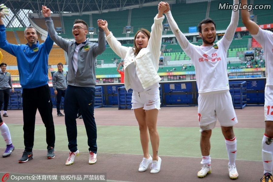 女老总文筱婷结实美腿一定经常运动(4/7)