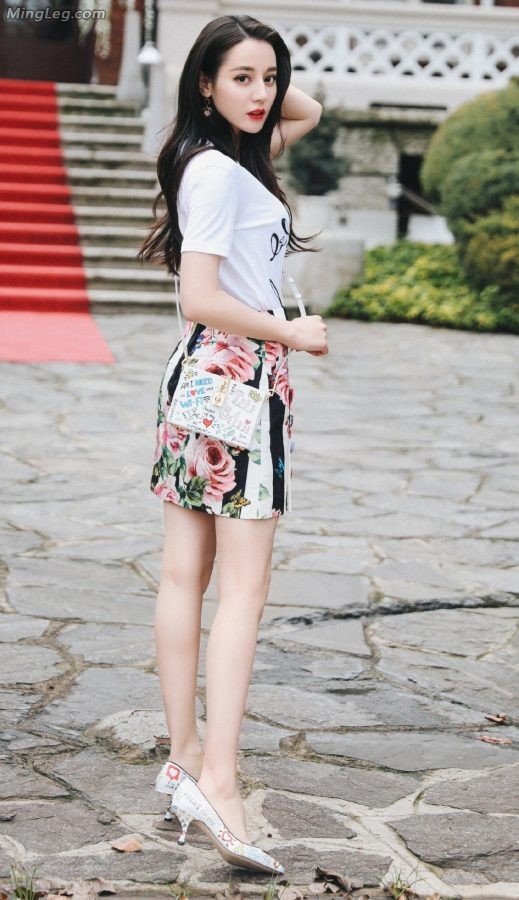 迪丽热巴你那么美哪里都美(2/4)