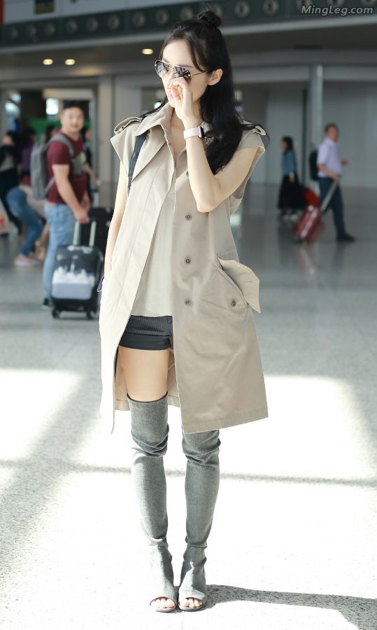 Han Xue was photographed at the airport wearing open-toed boots(21/22)