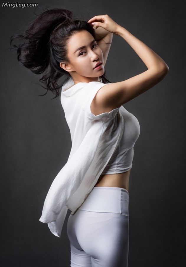 母其弥雅玉足美臀写真(2/4)