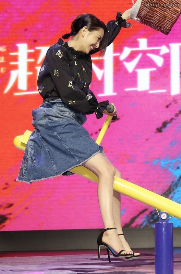 佟丽娅这短裤穿出了内裤的感觉(8/23)