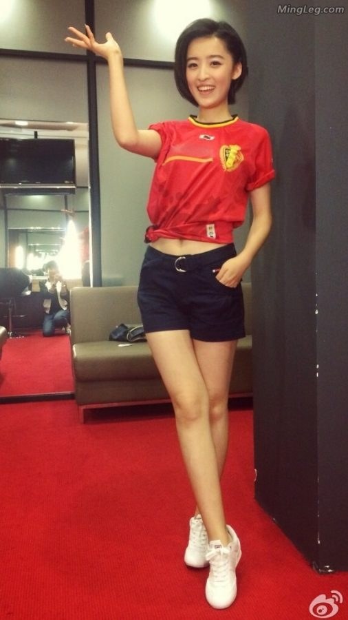 杨茗茗比利时队服美腿(1/1)