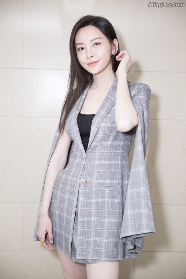于文文好纤细的美腿(3/3)