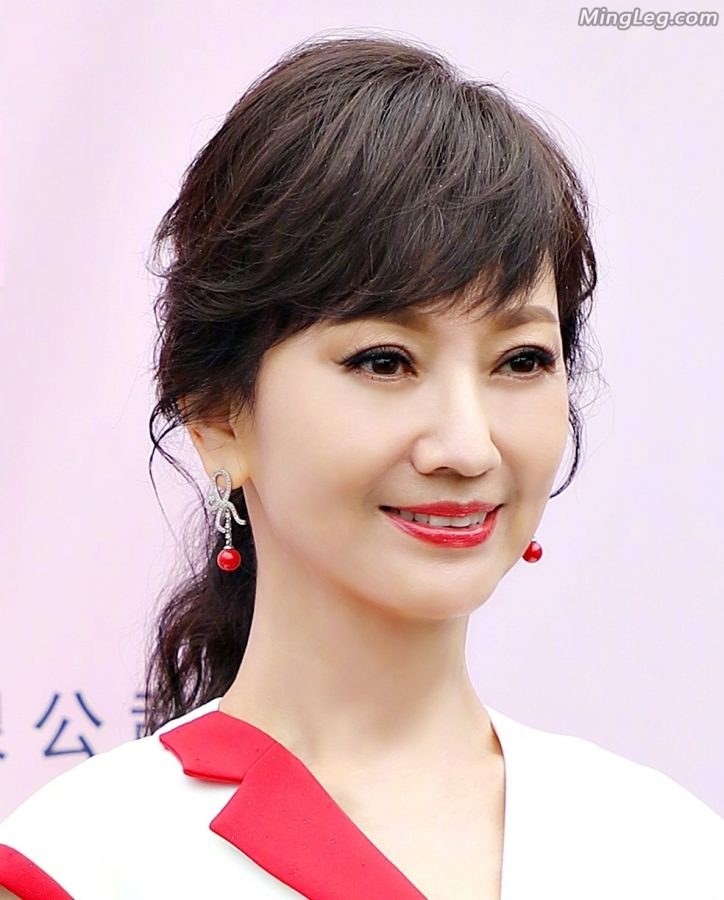 赵雅芝熟女喜欢穿红色高跟鞋(3/3)