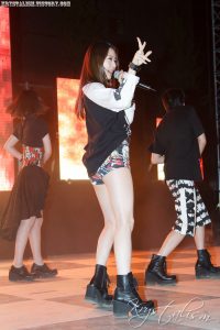 郑秀晶Krystal Jung美腿热歌劲舞