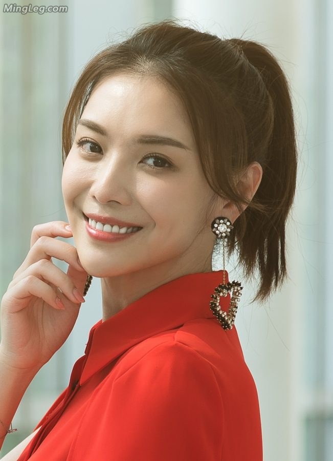 栗坤美腿玉足走过路过不能错过(4/9)