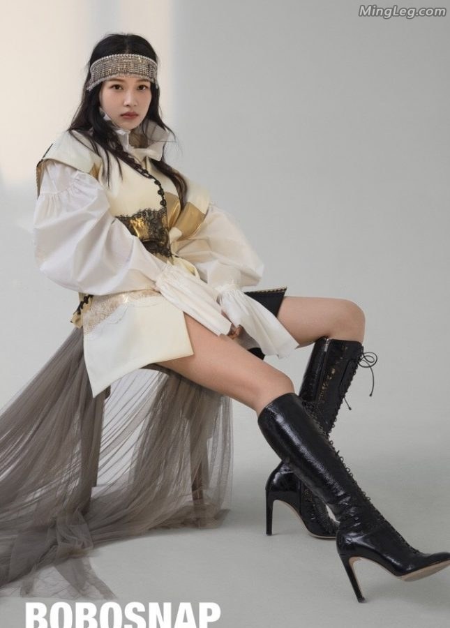 Sun Yi's thin-heeled boots can be my little queen(1/4)
