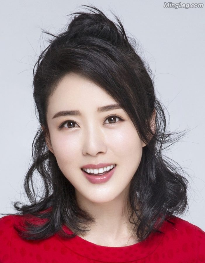 Yan Danchen, a 40-year-old woman with high heels and beautiful legs(5/6)
