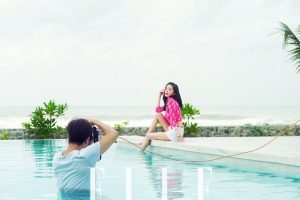 杨幂海边香脚丫子写真