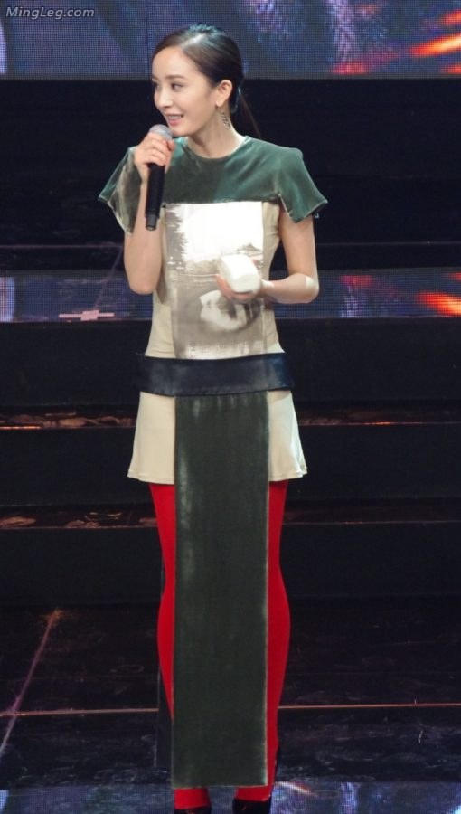 杨幂罕见红丝袜与江一燕的美腿(11/26)