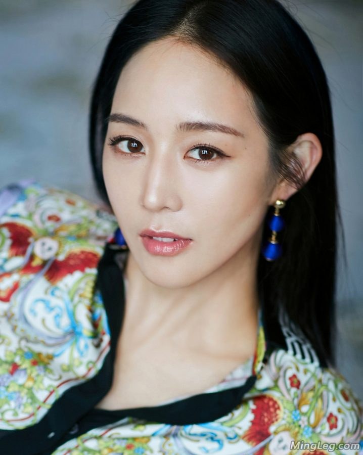 超美的气质女神张钧甯玉腿美足(5/5)