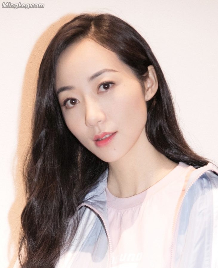 美女韩雪夏日清新运动风格越来越漂亮了(3/8)