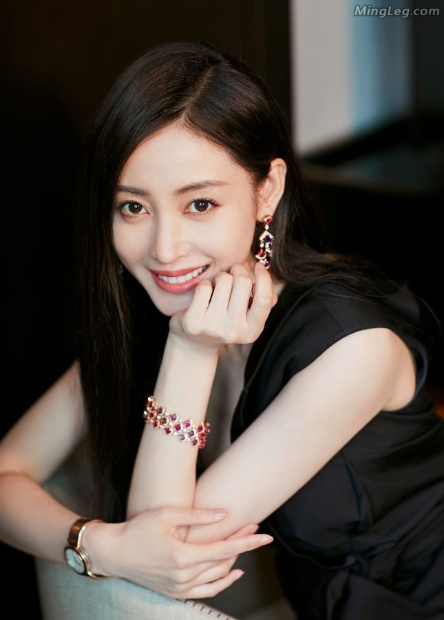 张天爱自信展示美腿全场你最佳(3/5)