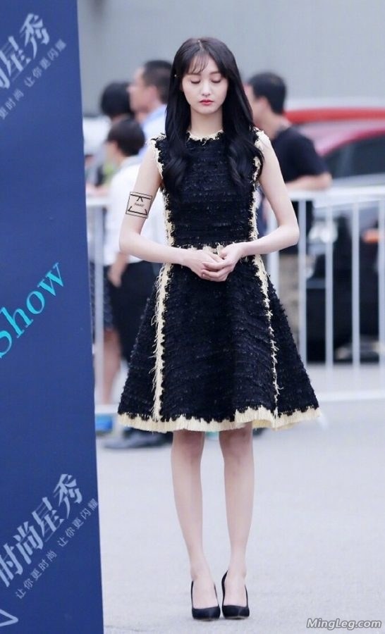 小老妹儿郑爽经典高跟发光腿(13/20)