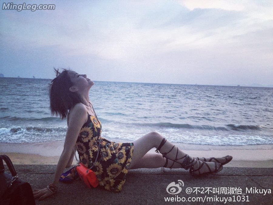 电竞美女周淑怡海边绑带凉鞋（第1张/共8张）