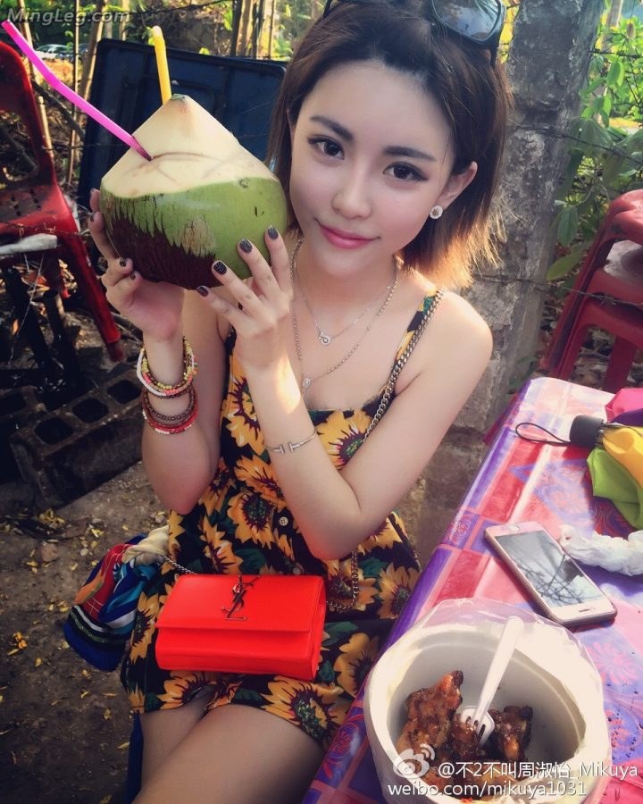 电竞美女周淑怡海边绑带凉鞋(8/8)