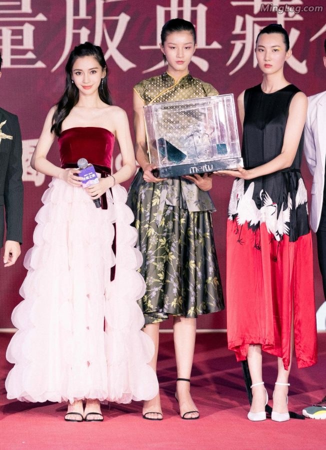 绝色美女Angelababy代言美图手机(14/15)