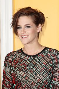 Kristen Stewart美腿黑色高跟皮鞋