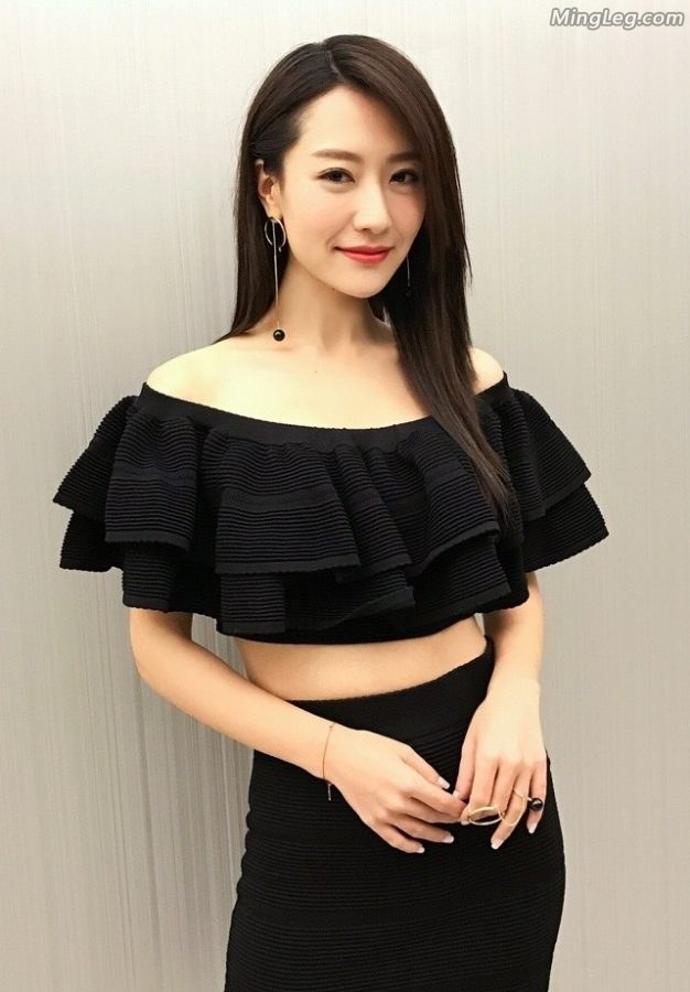 白冰凉鞋美足宣传活动(2/5)