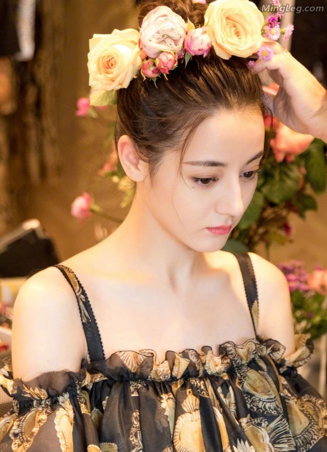 迪丽热巴时装走秀不输超模美的简直不要不要(9/9)