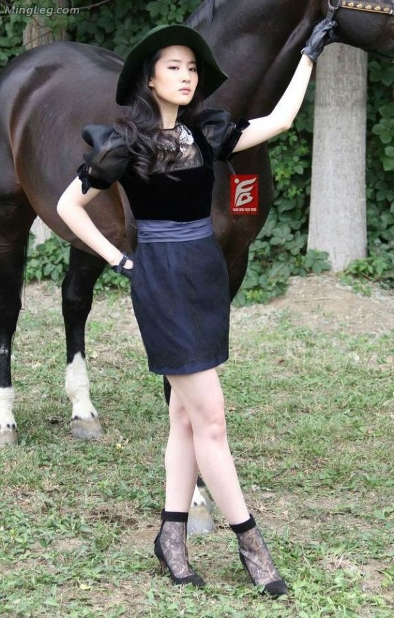 Dark Horse Princess Liu Yifei's high heels are unique(2/5)
