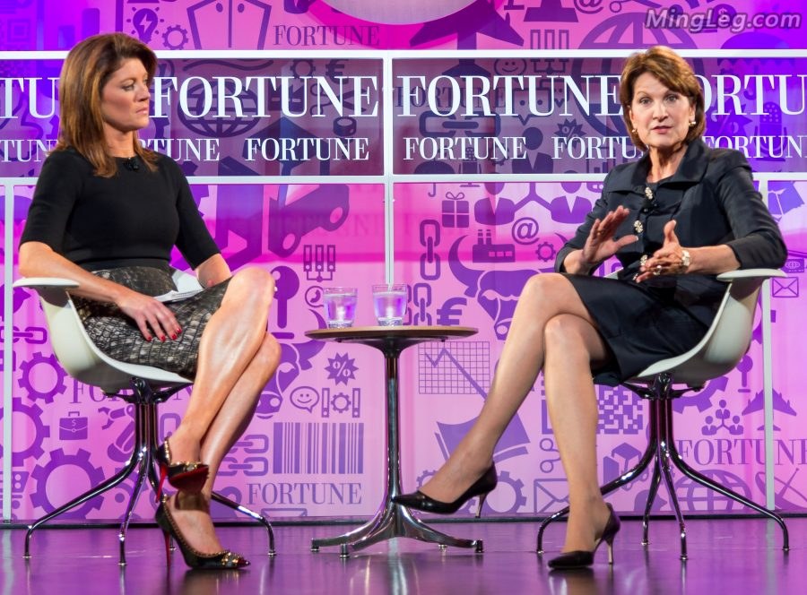 主持人Norah O’Donnell访问洛克希德·马丁公司CEO Marillyn Hewson(8/12)
