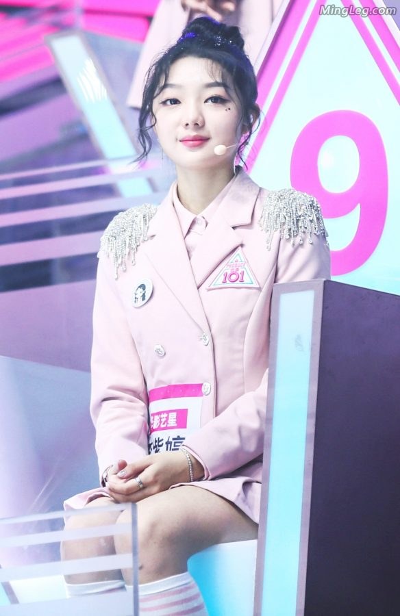 火箭少女李紫婷短裙短筒袜(5/20)